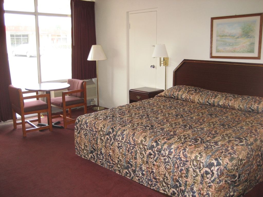 Sands Central Inn Hot Springs Quarto foto